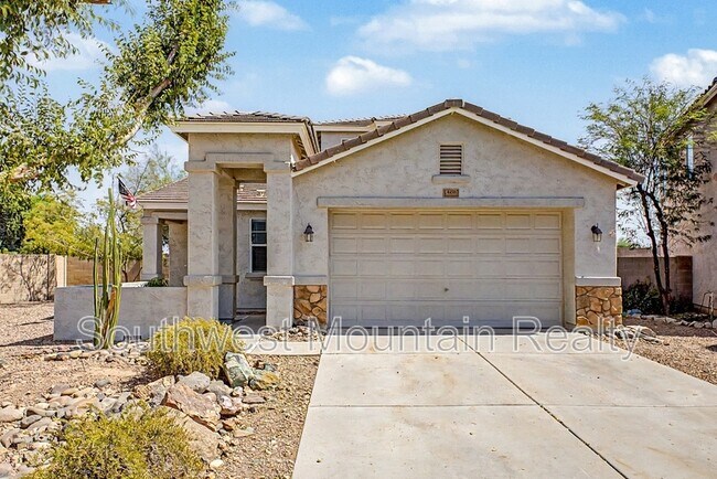 44967 W Sage Brush Dr photo 4