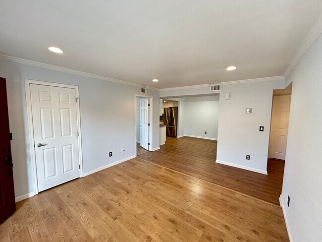 818 S Westwood Mesa, AZ 85210 photo 2