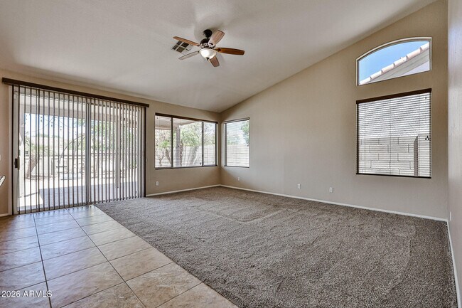 11518 W Palm Brook Dr Avondale, AZ 85392 photo 3