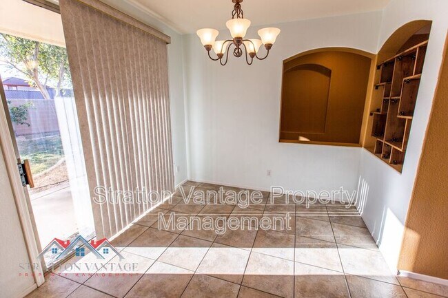906 S Roca St Gilbert, AZ 85296 photo 5