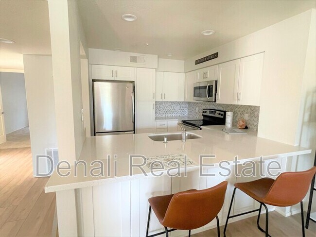 10080 E Mountainview Lake Dr Scottsdale, AZ 85258 photo 4