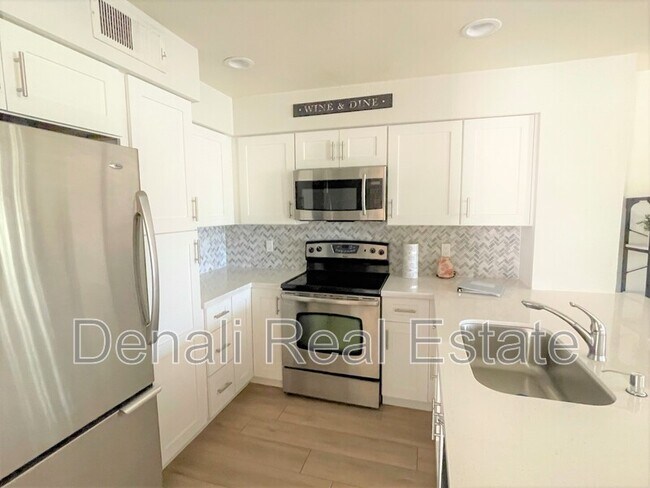10080 E Mountainview Lake Dr Scottsdale, AZ 85258 photo 3