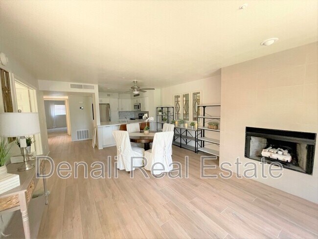 10080 E Mountainview Lake Dr Scottsdale, AZ 85258 photo 2