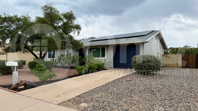 14834 North 21st Pl Phoenix, AZ 85022 photo 2