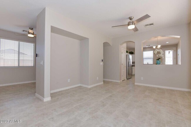 34718 N 25th Ln Phoenix, AZ 85086 photo 5