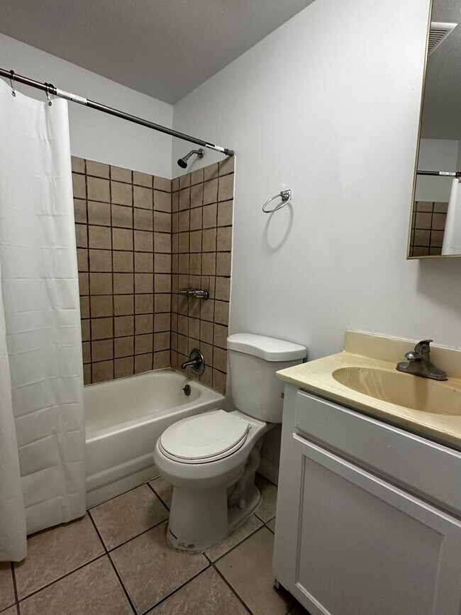 14003 N Palm St El Mirage, AZ 85335 photo 4