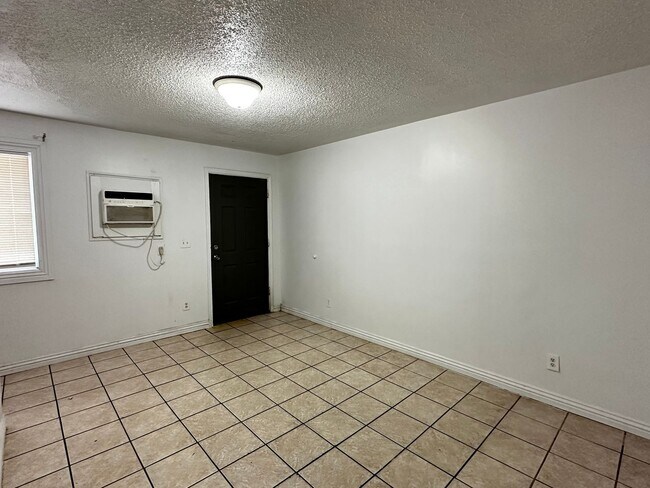 14003 N Palm St El Mirage, AZ 85335 photo 5