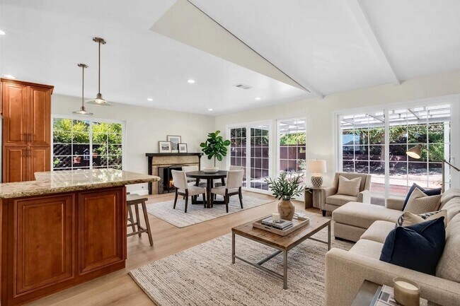 6246 Decanture St San Diego, CA 92120