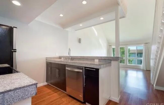 6275 Rancho Mission Rd San Diego, CA 92108 photo 2