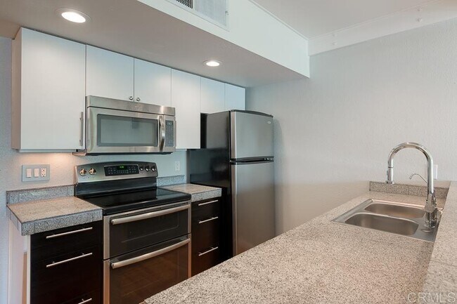 6275 Rancho Mission Rd San Diego, CA 92108 photo 4