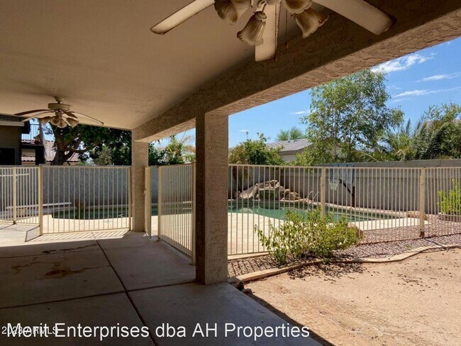 1282 N McKenna Ln Gilbert, AZ 85233 photo 3