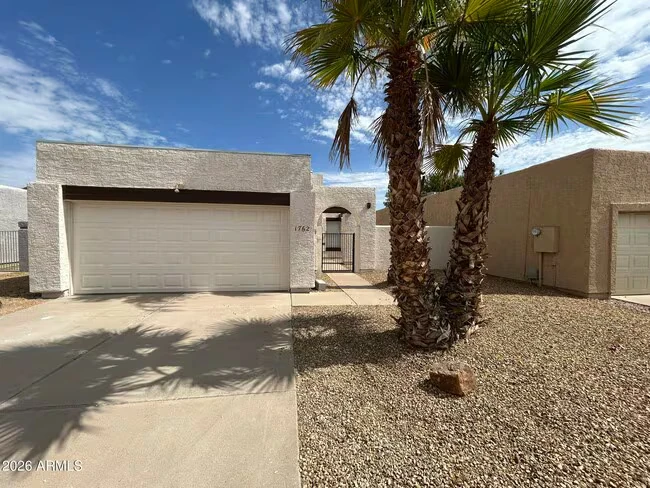 1762 W Colt Rd Chandler, AZ 85224 photo 2