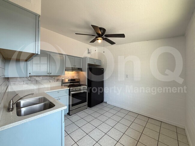 1014 N 28th St Phoenix, AZ 85008 photo 5