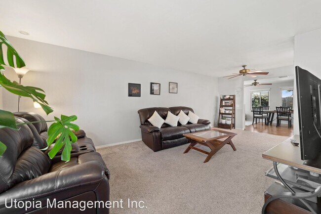 8405 Ivory Coast Dr San Diego, CA 92126 photo 4