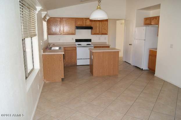 15733 W Smokey Dr Surprise, AZ 85374 photo 5
