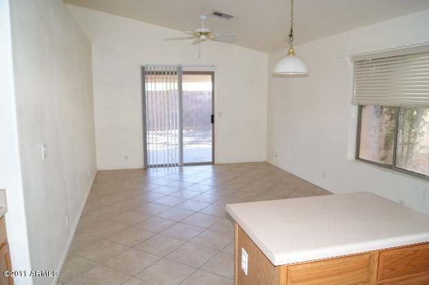 15733 W Smokey Dr Surprise, AZ 85374 photo 4