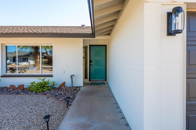 8307 E Arlington Rd Scottsdale, AZ 85250 photo 4