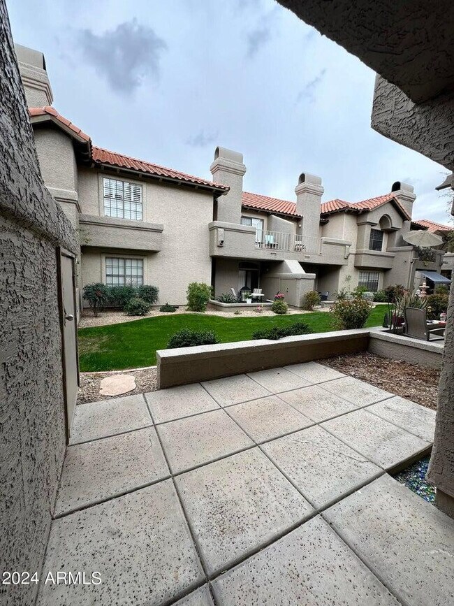 10017 E Mountain View Rd Scottsdale, AZ 85258 photo 3