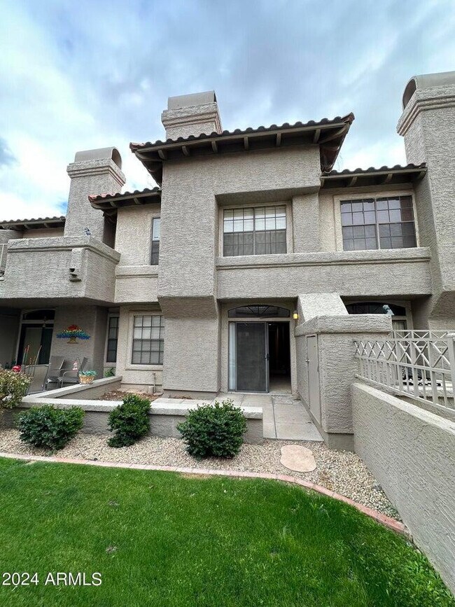 10017 E Mountain View Rd Scottsdale, AZ 85258 photo 4