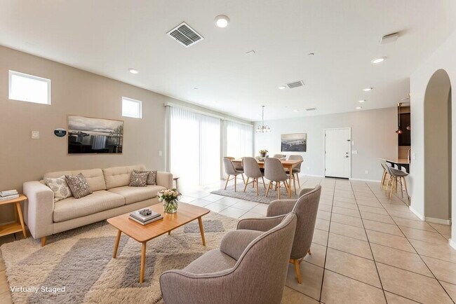 12334 W Domino Dr Peoria, AZ 85383 photo 4