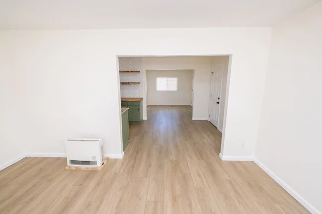 1053 Florence St Imperial Beach, CA 91932 photo 4