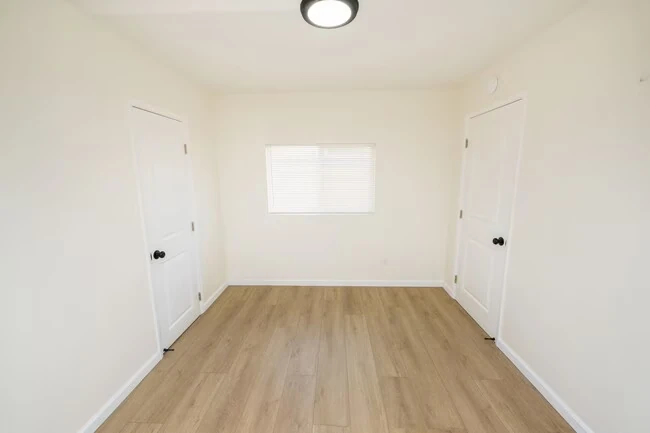 1053 Florence St Imperial Beach, CA 91932 photo 3
