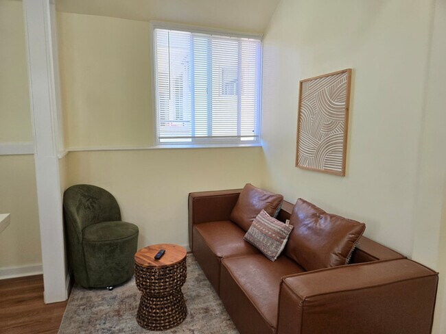 592 22nd St unit 1514518P photo 2