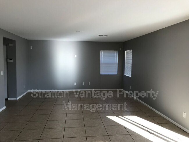 12525 W Rosewood Ln El Mirage, AZ 85335 photo 4
