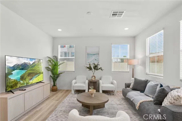4397 Cadence Wy Oceanside, CA 92057
