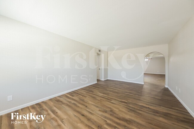 1419 W Ross Ave Phoenix, AZ 85027 photo 3