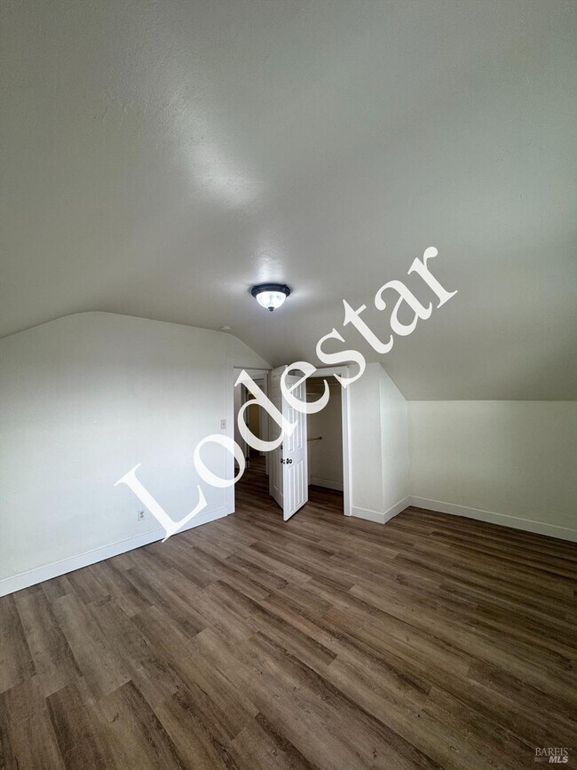302 Carolina St Vallejo, CA 94590 photo 2
