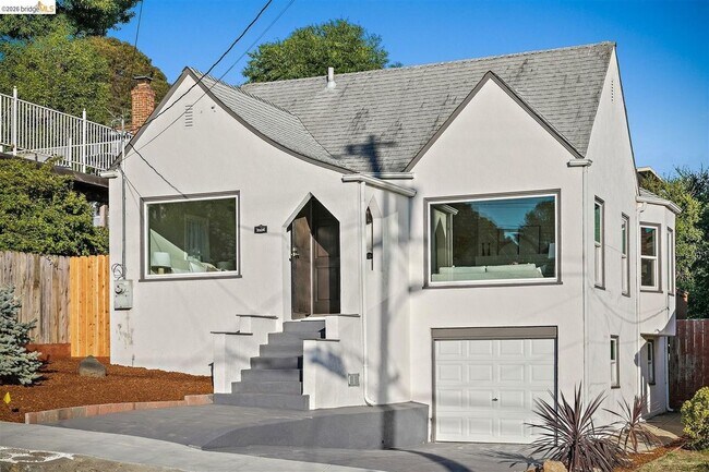3534 68th Ave Oakland, CA 94605 photo 2