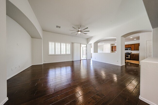 445 W Seagull Dr Chandler, AZ 85286 photo 5