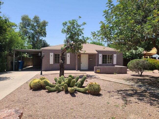 1407 W Glenrosa Ave Phoenix, AZ 85013 photo 2