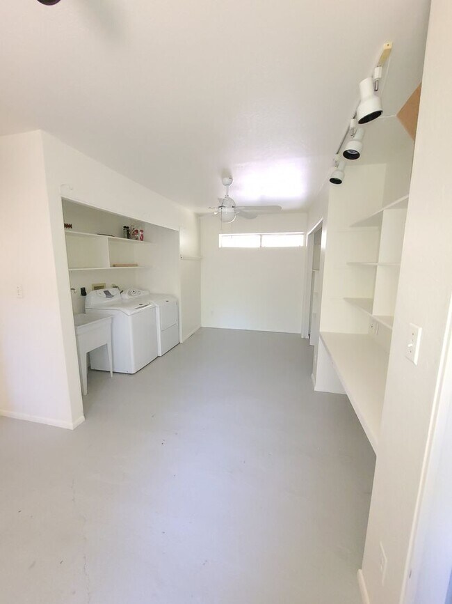 1407 W Glenrosa Ave Phoenix, AZ 85013 photo 3