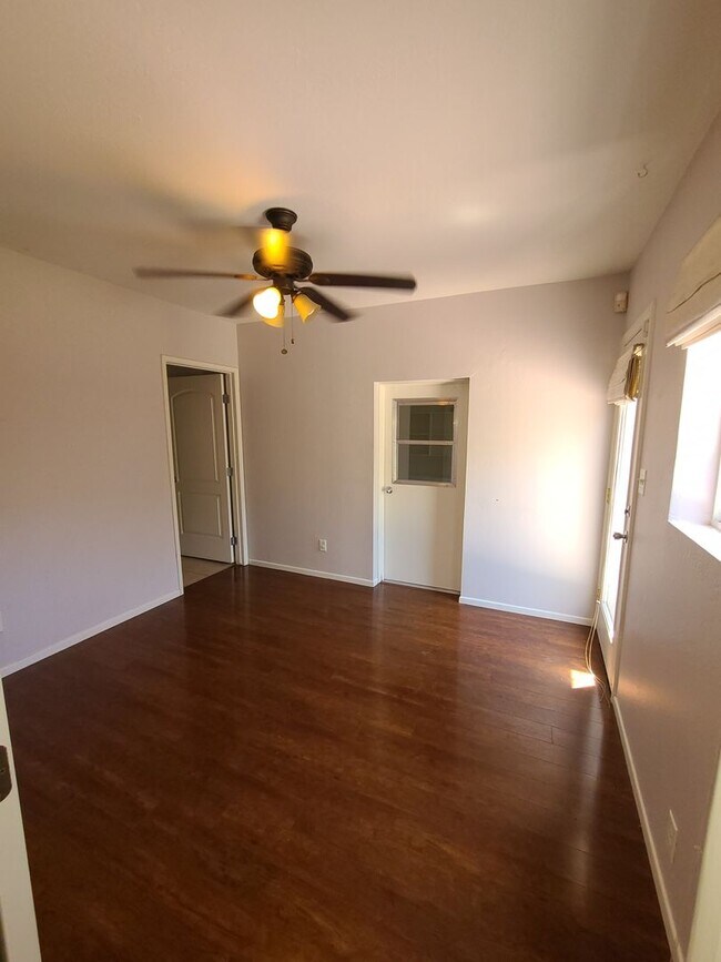 1407 W Glenrosa Ave Phoenix, AZ 85013 photo 4