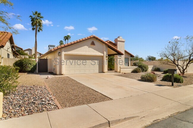 1703 N La Rosa Dr Tempe, AZ 85288 photo 2
