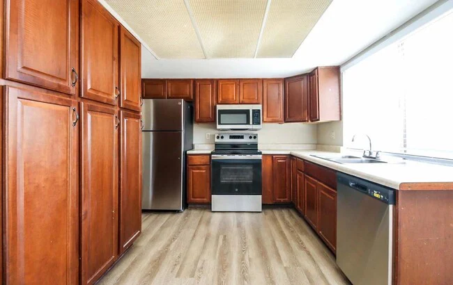 6625 S 44th St Phoenix, AZ 85042 photo 3
