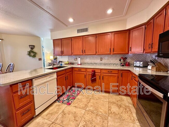 5001 E Mesquite Wood Ct Phoenix, AZ 85044 photo 3