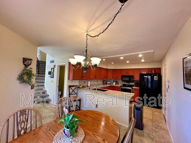 5001 E Mesquite Wood Ct Phoenix, AZ 85044 photo 4