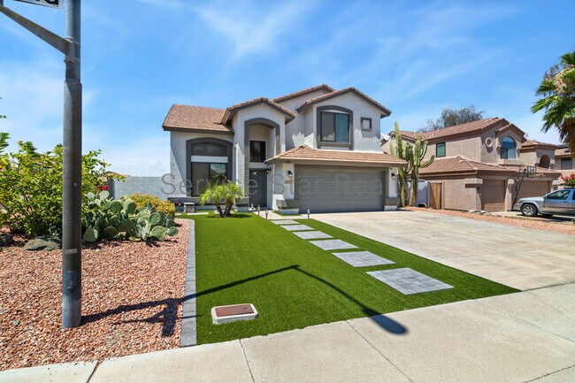 2104 E Behrend Dr Phoenix, AZ 85024 photo 2