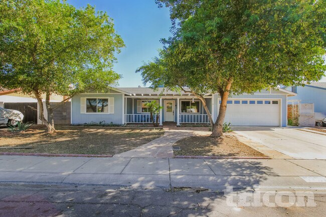 6237 W Marconi Ave Glendale, AZ 85306 photo 2