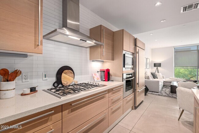 4737 N Scottsdale Rd Scottsdale, AZ 85251 photo 5