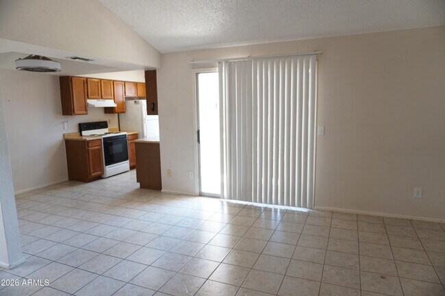 10610 S 48th St Phoenix, AZ 85044 photo 5