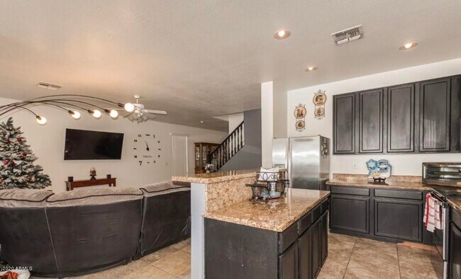 14982 W Columbine Dr Surprise, AZ 85379 photo 5