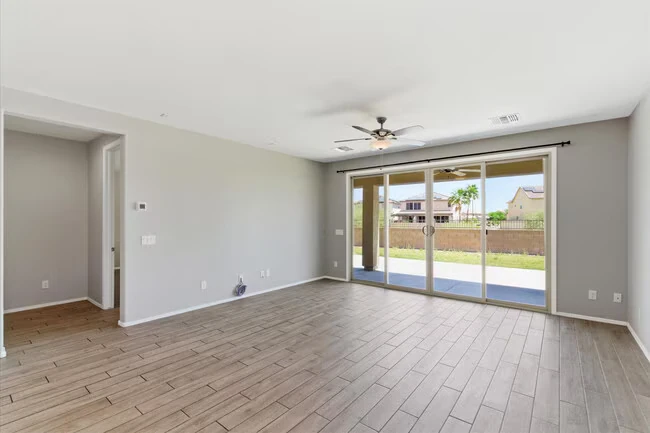 26129 N 133rd Ave Peoria, AZ 85383 photo 5