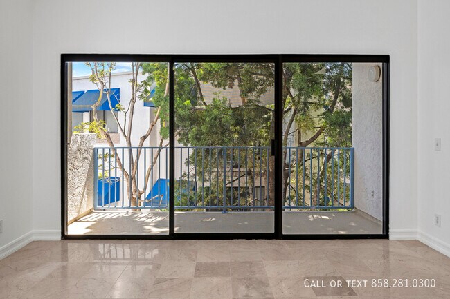 8324 Regents Rd San Diego, CA 92122 photo 5