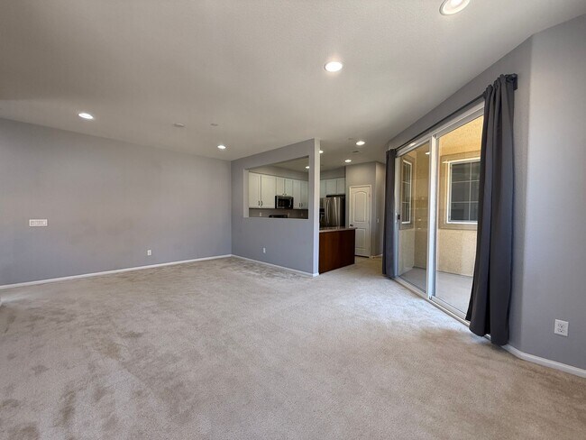 1615 Osprey Ave Chula Vista, CA 91913 photo 2