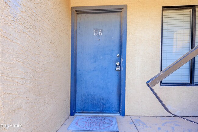 1241 N 48th St Phoenix, AZ 85008 photo 4