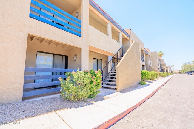 1241 N 48th St Phoenix, AZ 85008